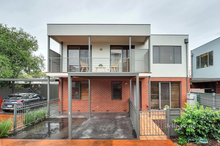 6 142 Barkly Street Brunswick 3056