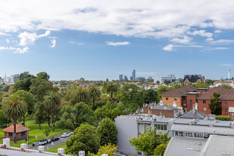 615 162 Albert Street East Melbourne 3002