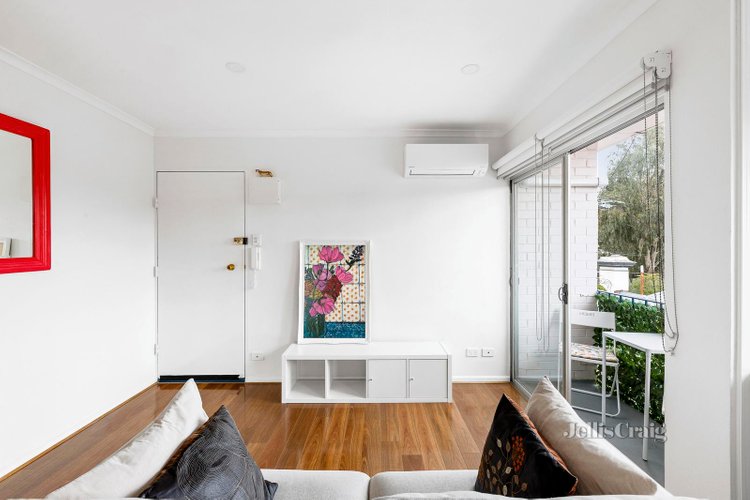 6 176 Liardet Street Port Melbourne 3207