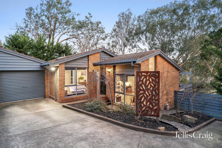 6 18 Livingstone Road Eltham 3095