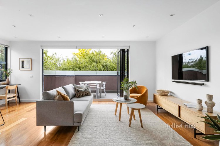 6 198 Lower Heidelberg Road Ivanhoe East 3079