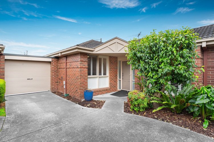 6/2-4 Station Street  Mooroolbark 3138