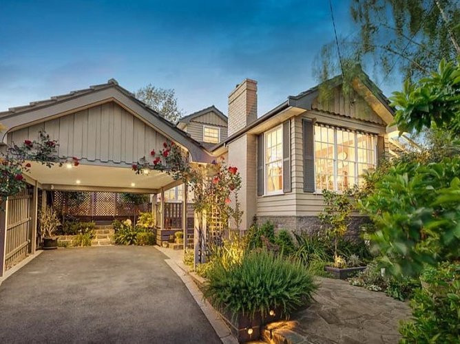 62 Creek Road Mitcham 3132