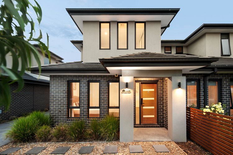 6 2 Delmore Crescent  Glen Waverley 3150