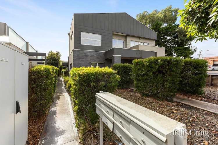 6 2 Grandview Street Glenroy 3046