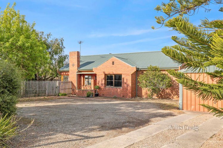 62 Shannon Avenue Geelong West 3218