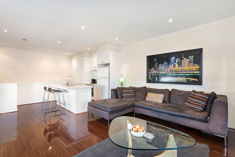 6/208 Albion Street Brunswick 3056