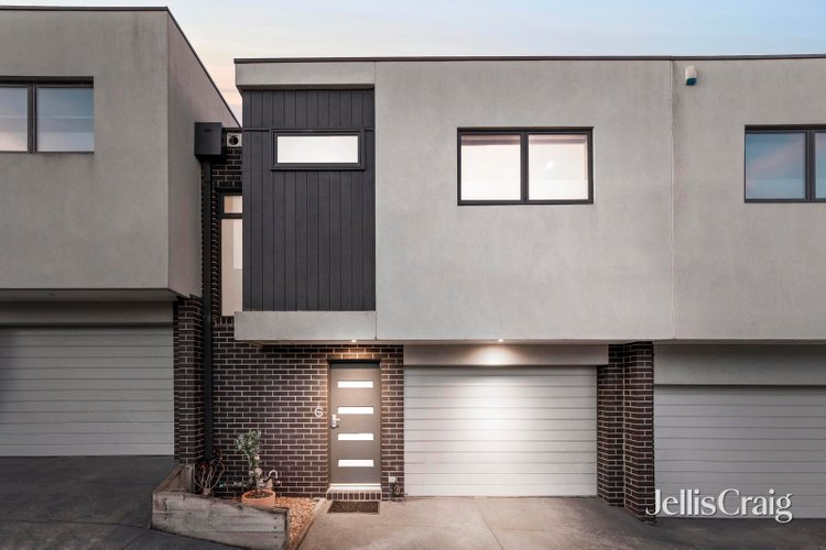 6 209 Station Street Edithvale 3196