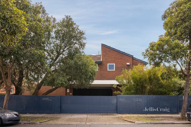 6 21 Holloway Street Ormond 3204