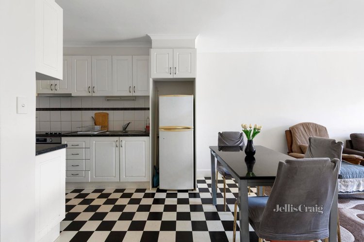 6 23 Derby Street Northcote 3070