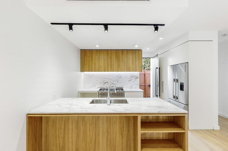 6/28 Flower Street  Essendon 3040