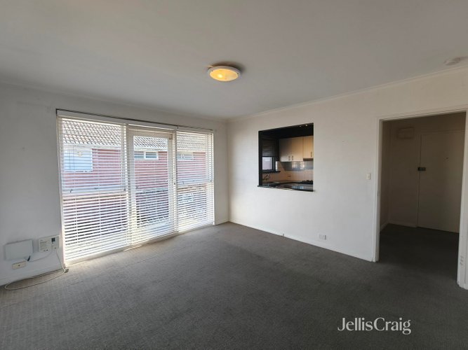 6/28 Melville Road Brunswick West 3055