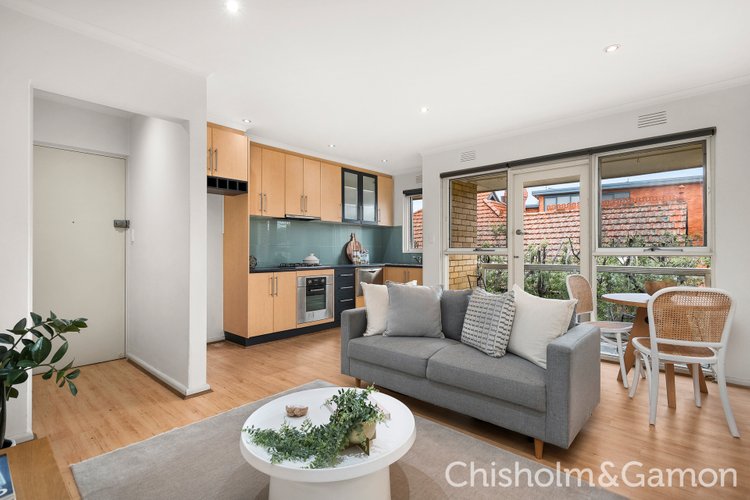 6 3 Avoca Avenue Elwood 3184