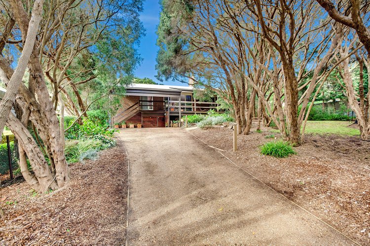63 Campbells Road Portsea 3944