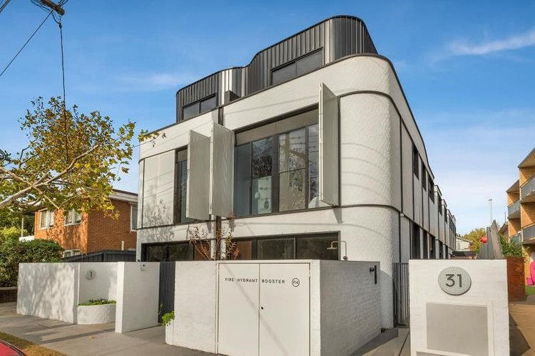 6/31 Pine Avenue Elwood 3184