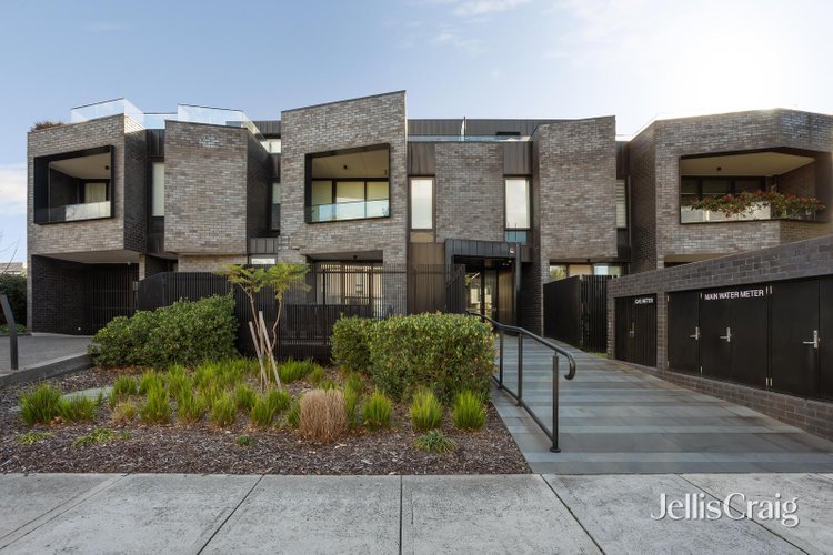 6 31 Prince Edward Avenue Mckinnon 3204