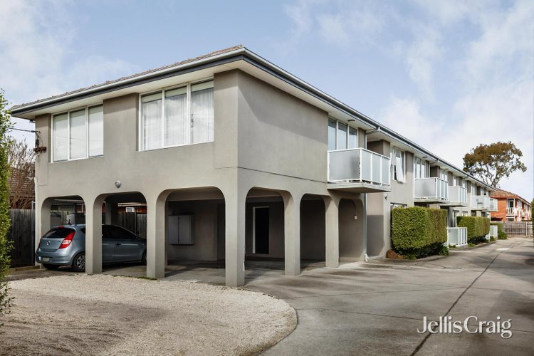 6 33 Coorigil Road Carnegie 3163