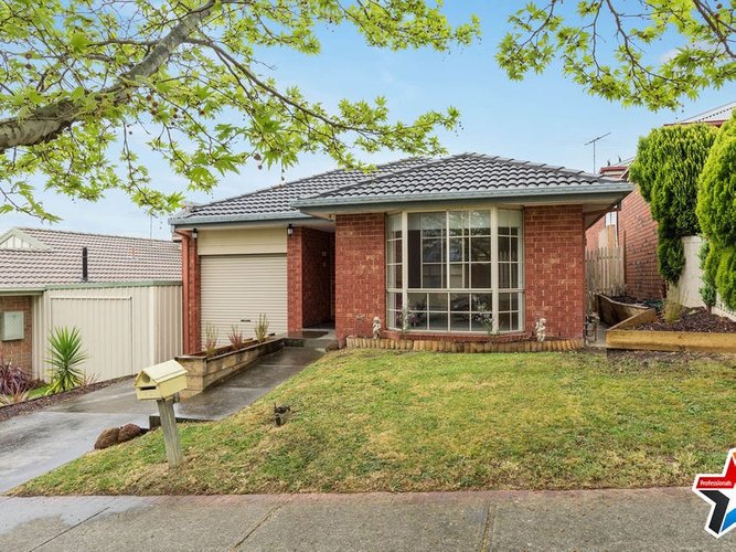 64 Billanook Way Chirnside Park 3116