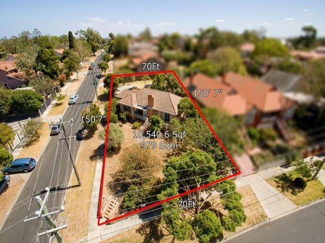 64 Broughton Road Surrey Hills 3127