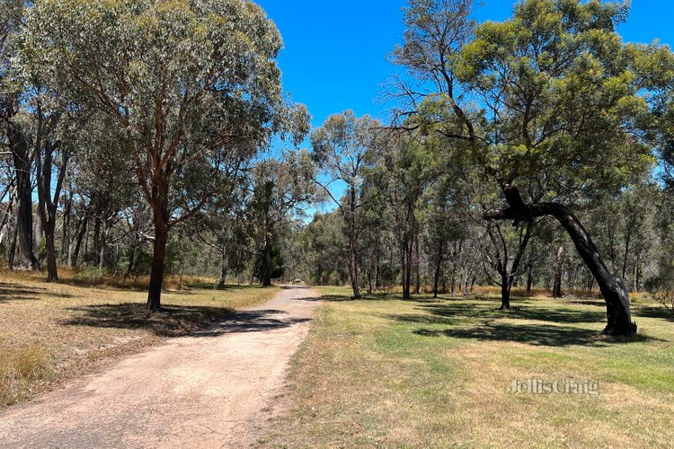 64 Buntins Road Elphinstone 3448