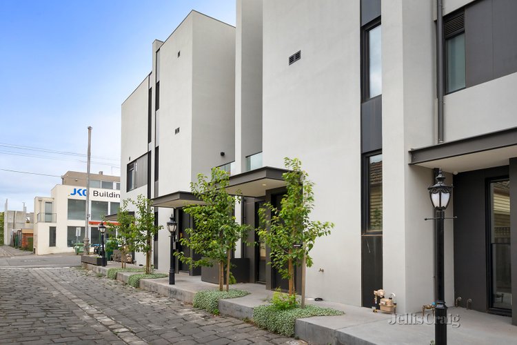 64 Dutton Lane Ascot Vale 3032