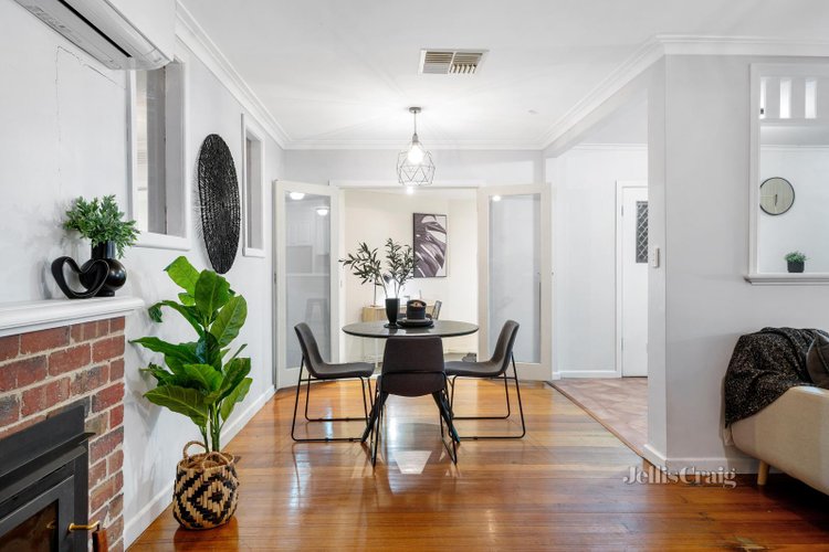 64 Fernside Avenue Briar Hill 3088