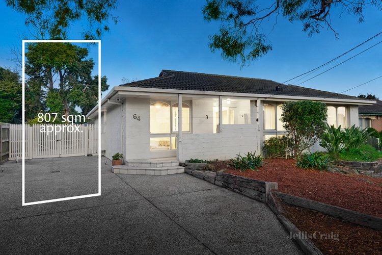 64 Fraser Street Glen Waverley 3150