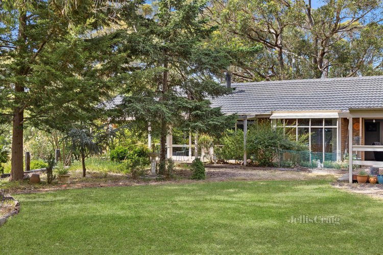 64 Rowan Drive Macedon 3440