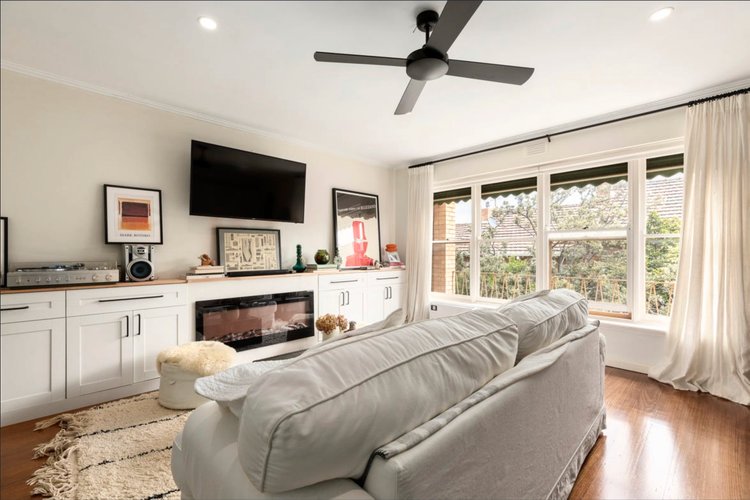 6/4 Stonehaven Court Toorak 3142