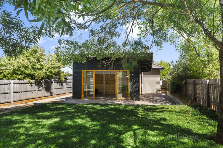 64 Urquhart Street Castlemaine 3450