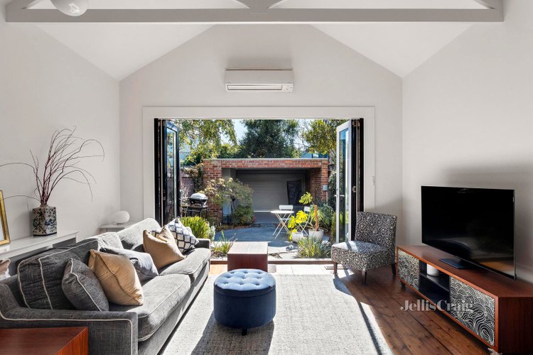 65 Clarke Street Northcote 3070