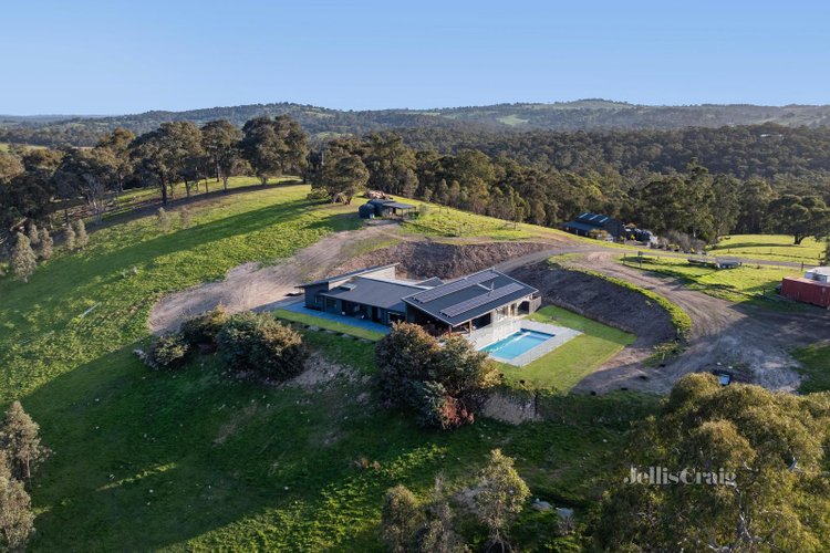 65 Gills Road Watsons Creek 3097