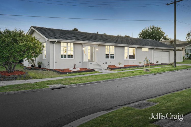 65 Glen Tower Drive Glen Waverley 3150