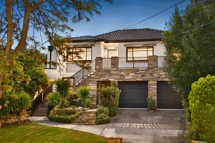 65 Hillsyde Parade Strathmore 3041
