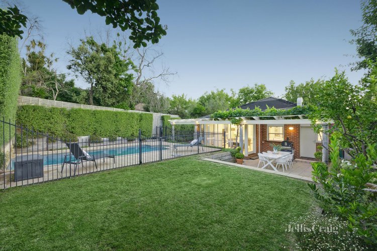 65 Shepherd Street Surrey Hills 3127