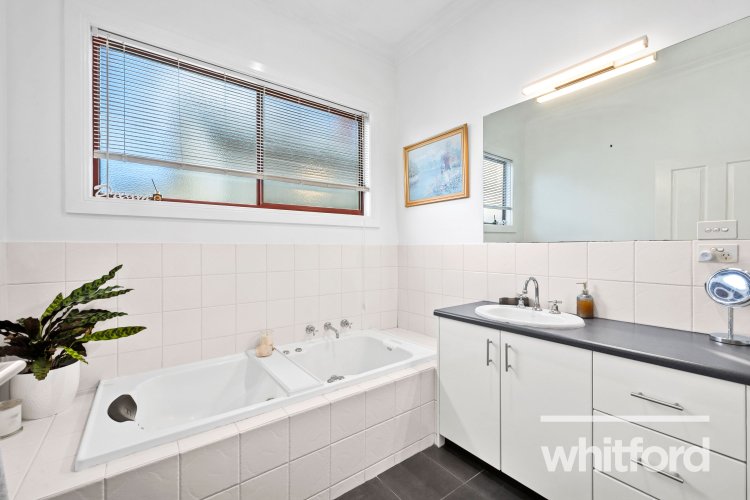 65 St Albans Road, East Geelong