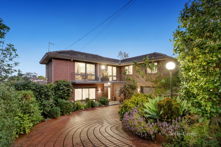 66 Chatsworth Quadrant Templestowe Lower 3107