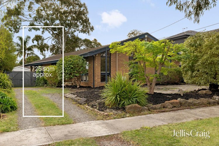 66 Dobson Street Ferntree Gully 3156