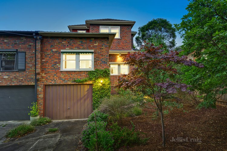 66 Durham Road Surrey Hills 3127
