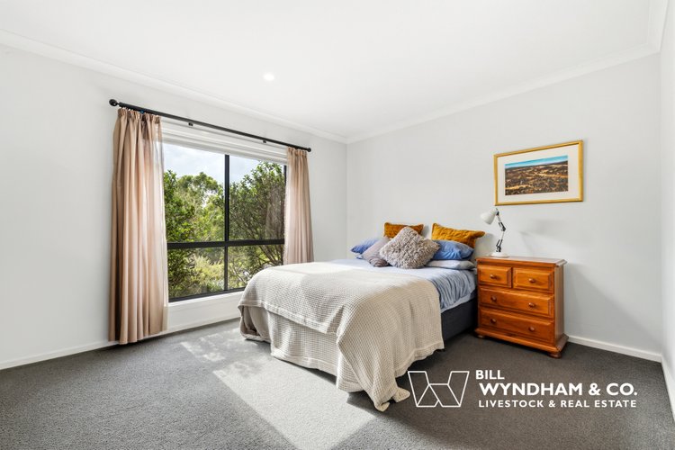 66 Lorimer Drive, Eastwood