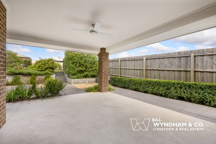 66 Lorimer Drive, Eastwood