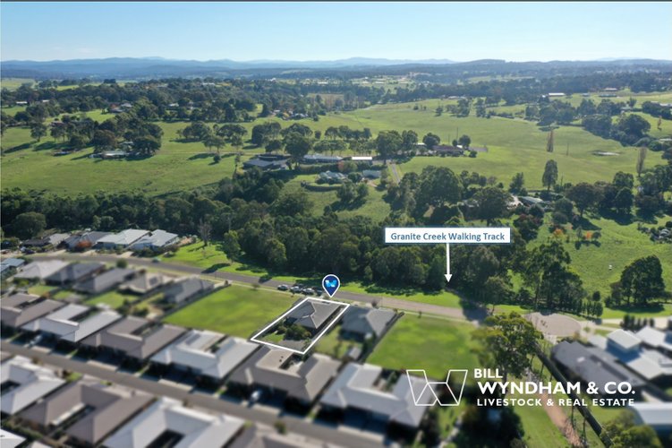 66 Lorimer Drive, Eastwood