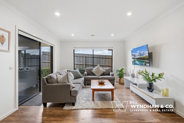66 Lorimer Drive, Eastwood