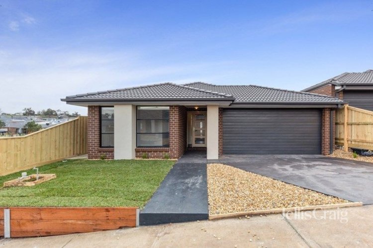 66 Newington Parade Mernda 3754