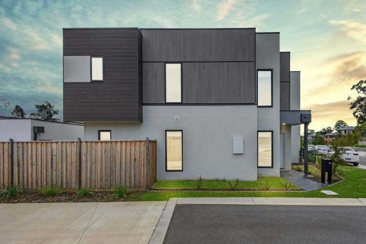 66 Outlook Drive  Chirnside Park 3116