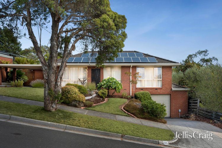 66 Zina Grove Mooroolbark 3138