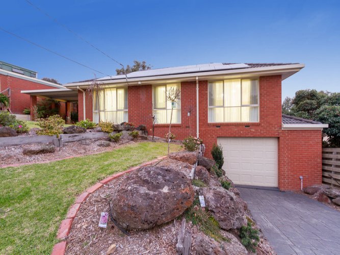 66 Zina Grove Mooroolbark 3138