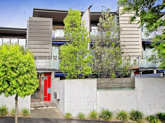 6 63 Ormond Esplanade Elwood 3184