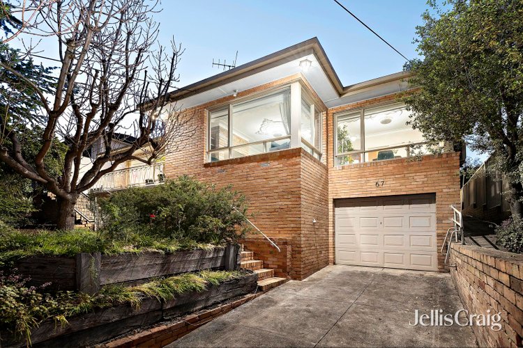 67 Hillsyde Parade Strathmore 3041
