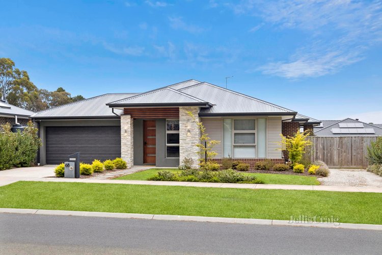 68 Honeysuckle Lane Woodend 3442